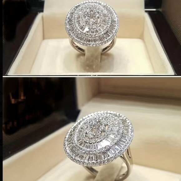 Stunning Silver Cubic Zirconia Multi Stone Fashion Ring - Picture 3 of 4